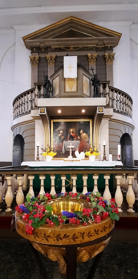 2025-11-20 Kirche Lübtheen innen I.jpg
