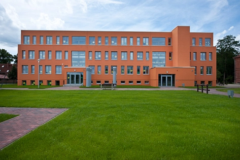 Lindenschule Rückansicht&nbsp;&copy;&nbsp;Jörn Lehmann