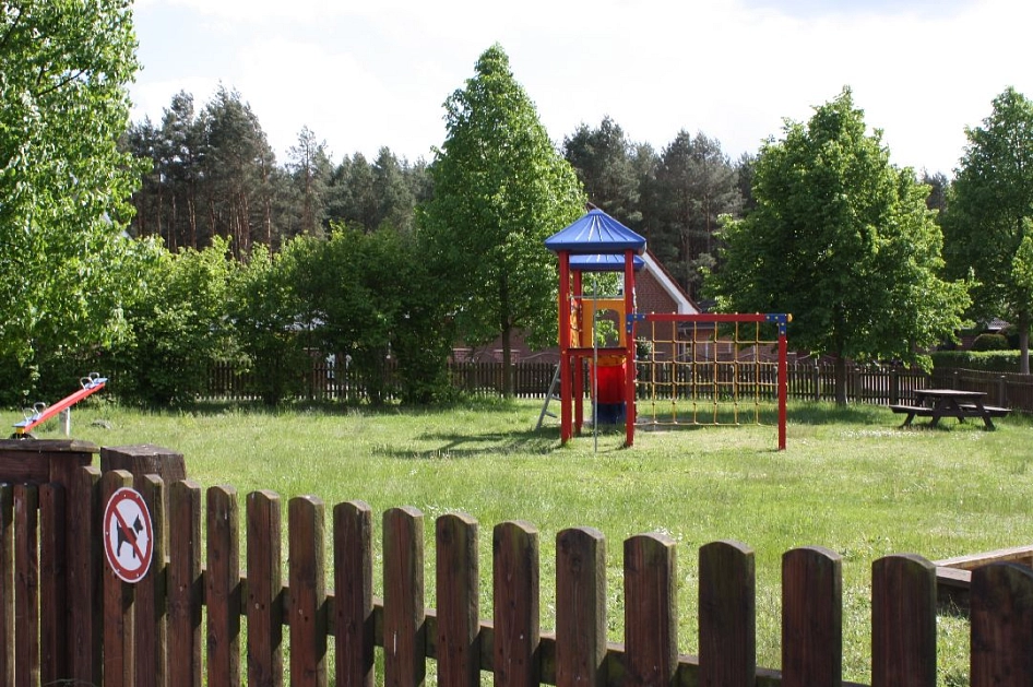 Spielplatz am Kiebitzweg, Wohngebiet "Zum Waldesrand"
