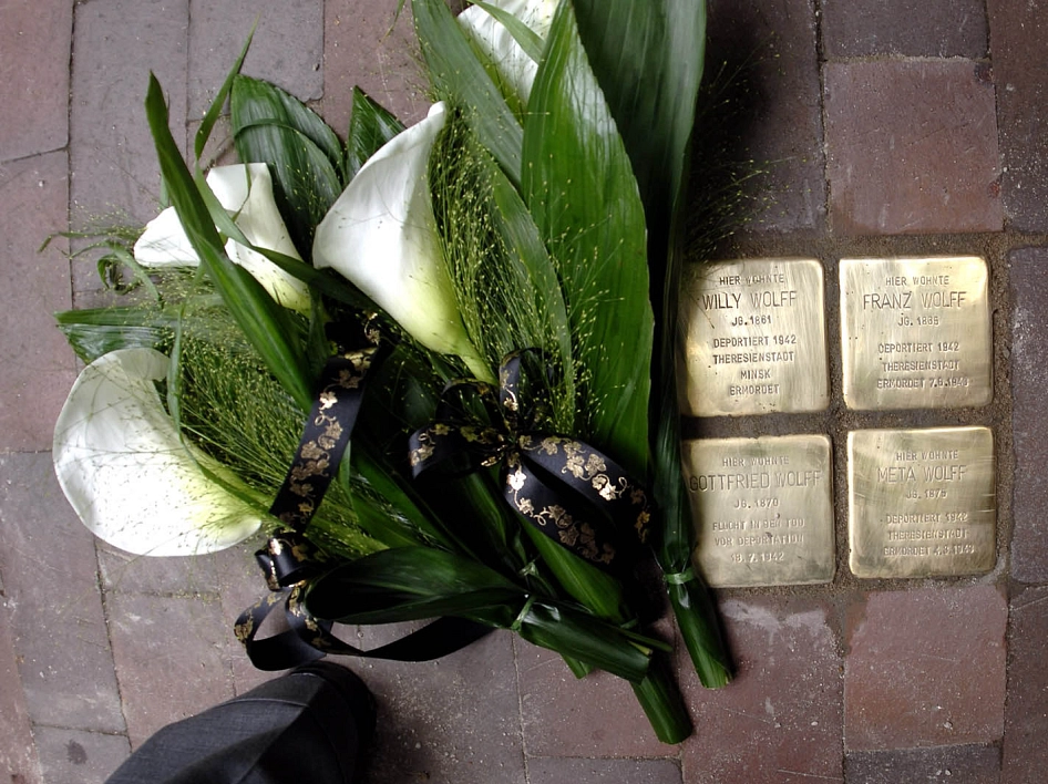 Stolpersteine 4